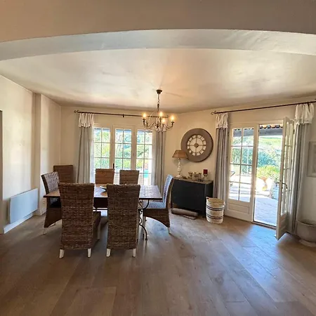 Horizon Villa *